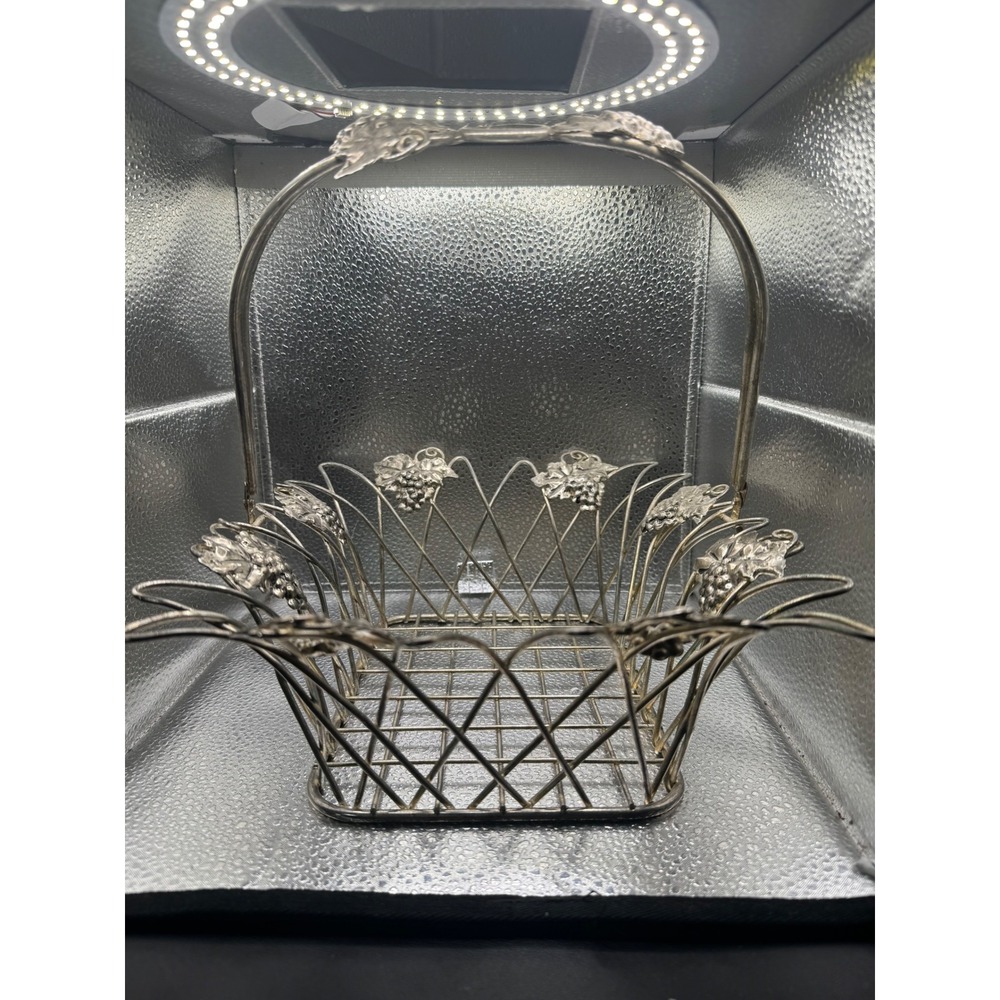 Vintage Silver Plated Wire Fruit Basket Grapevine Leaf Design Handle Centerpiece